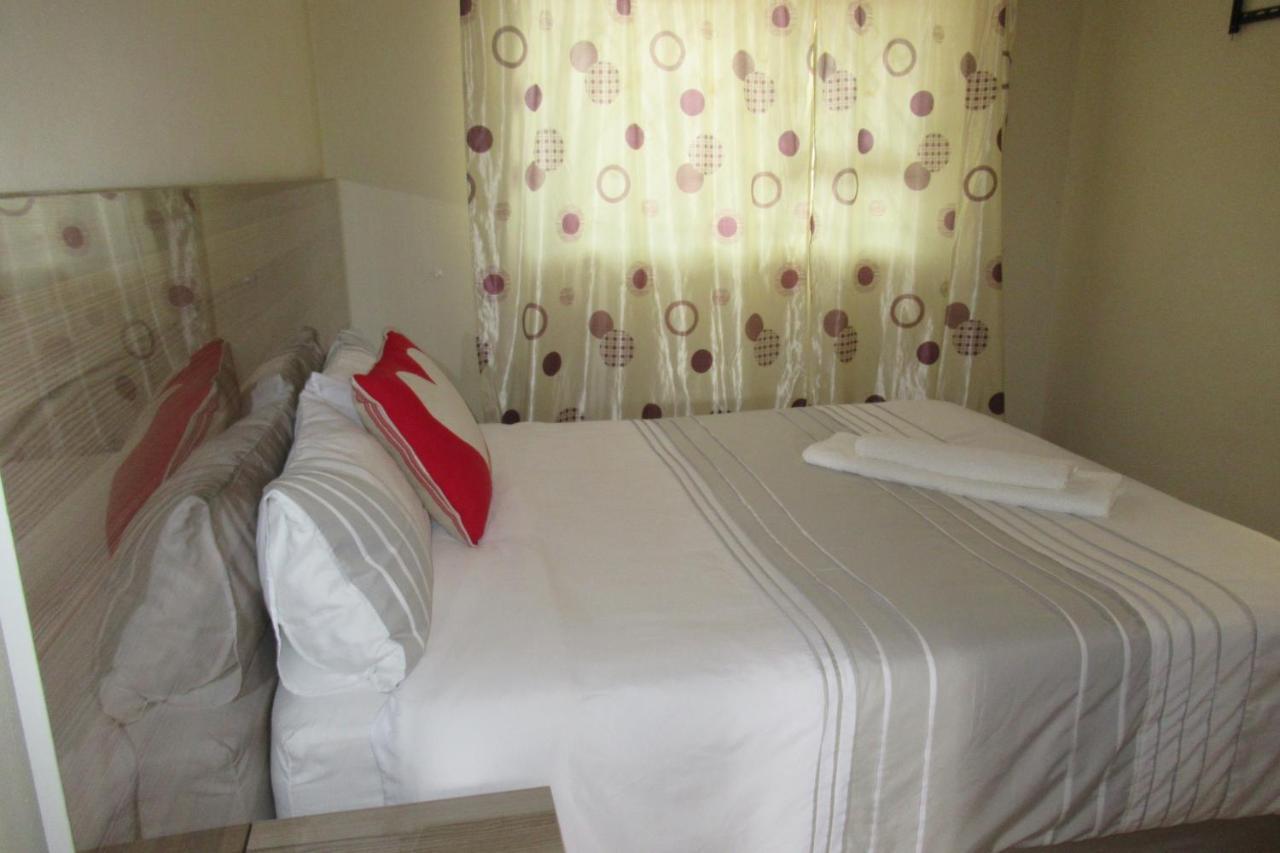 קורומאן Pab-Love Guest House מראה חיצוני תמונה