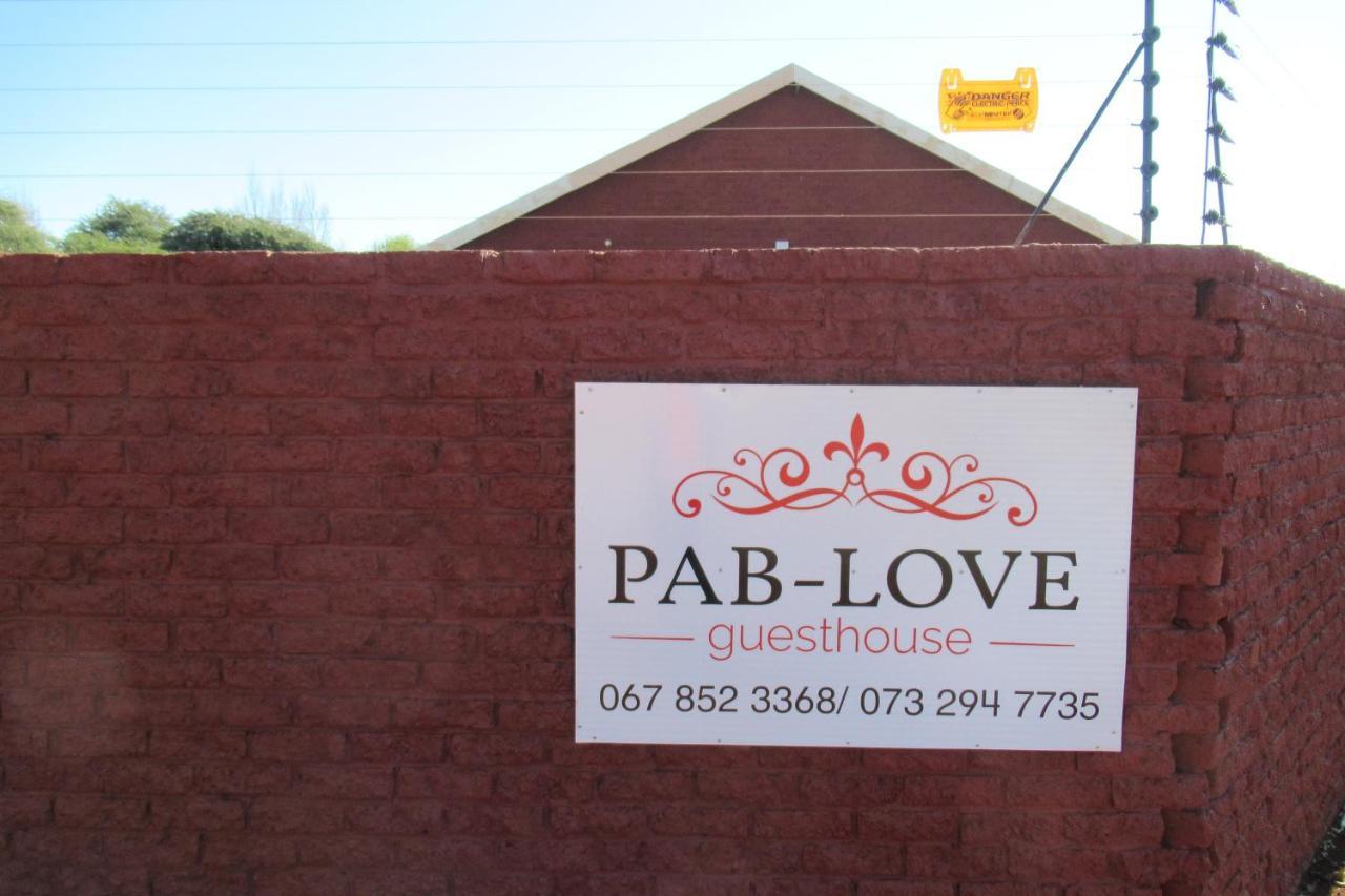 קורומאן Pab-Love Guest House מראה חיצוני תמונה