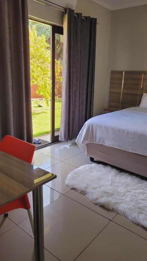 קורומאן Pab-Love Guest House מראה חיצוני תמונה